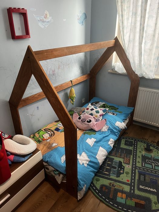 Łóżko dla dziecka 2 szt. drewniane + materace