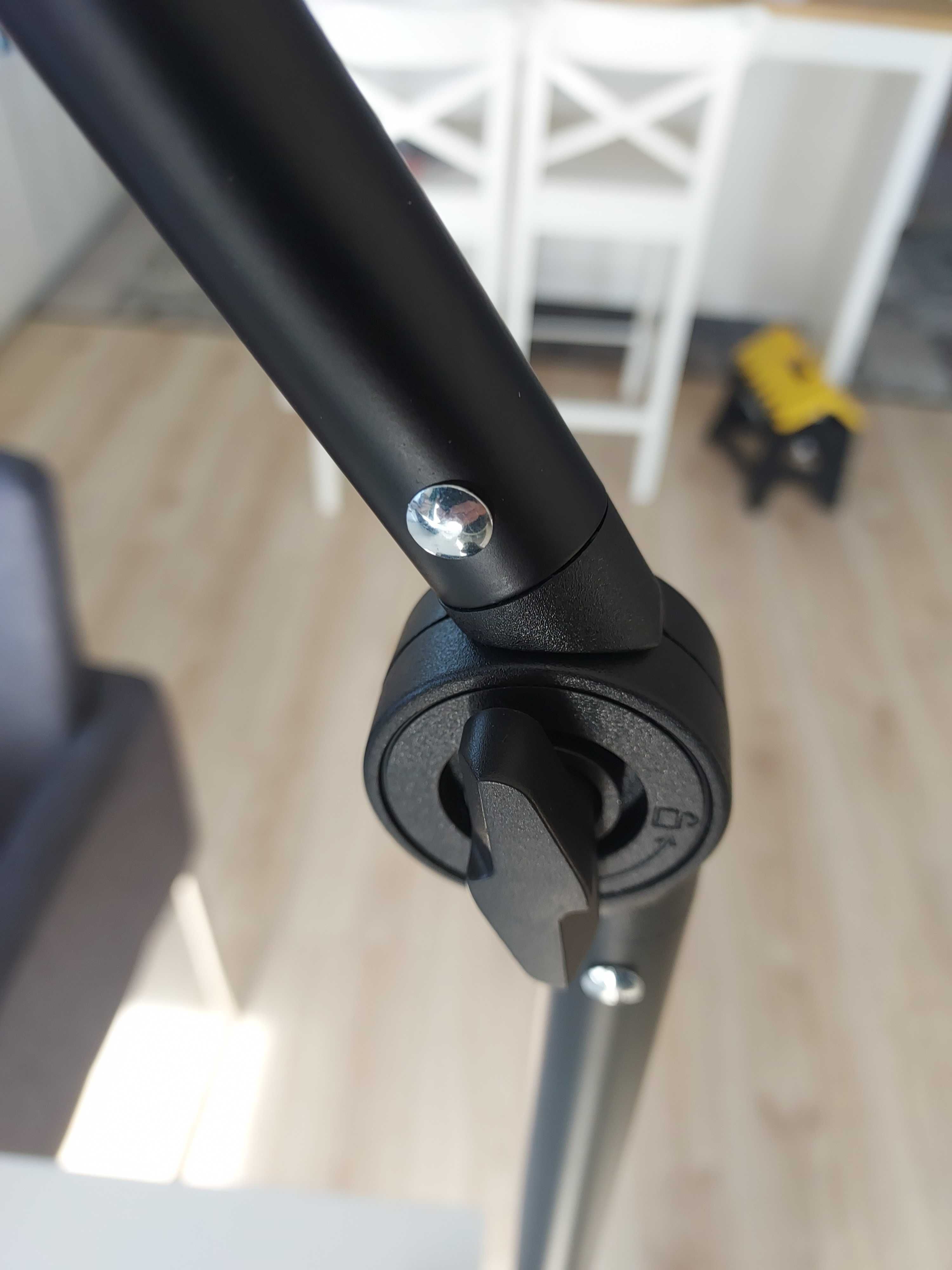 Uchwyt biurkowy do tabletu/smartfona – stabilny, regulowany, mocny