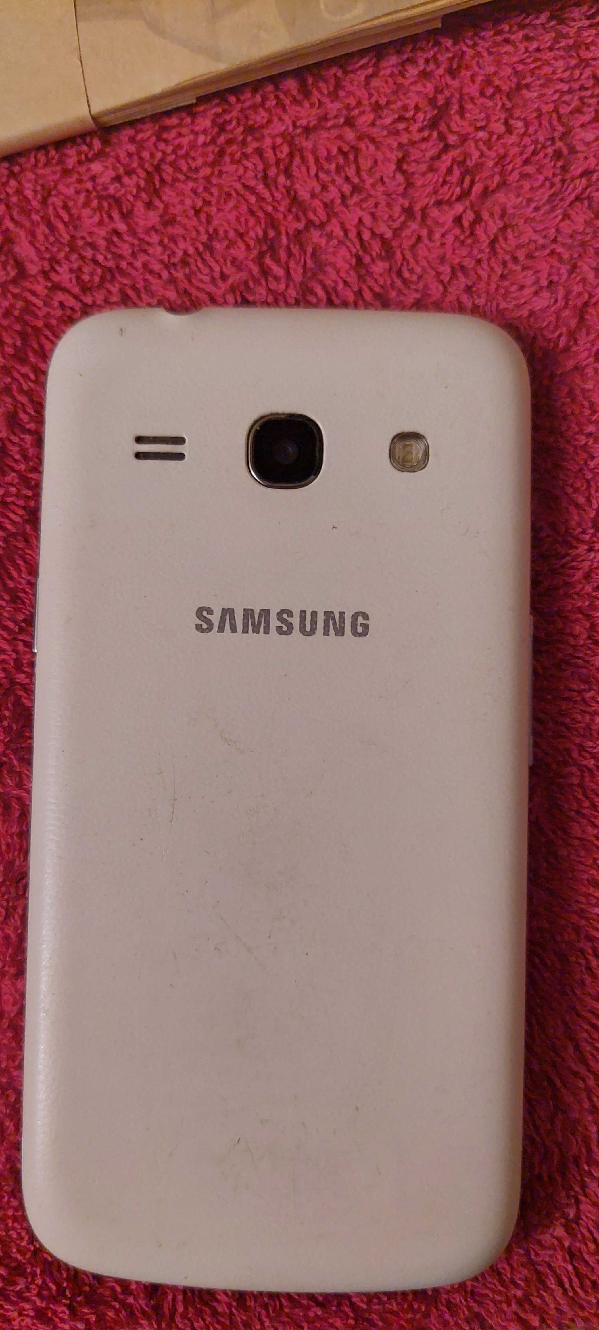 Телефон Samsung SM-G350E