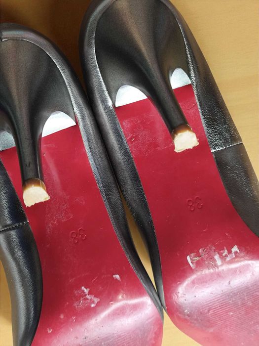 Туфлі сріблястий металік Christian Louboutin Kate 85 Silver розмір 38