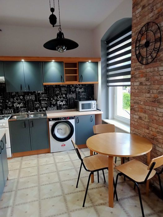 Wynajmę Mieszkanie WROCŁAW - LEŚNICA 93M2 Parter Kamienicy
