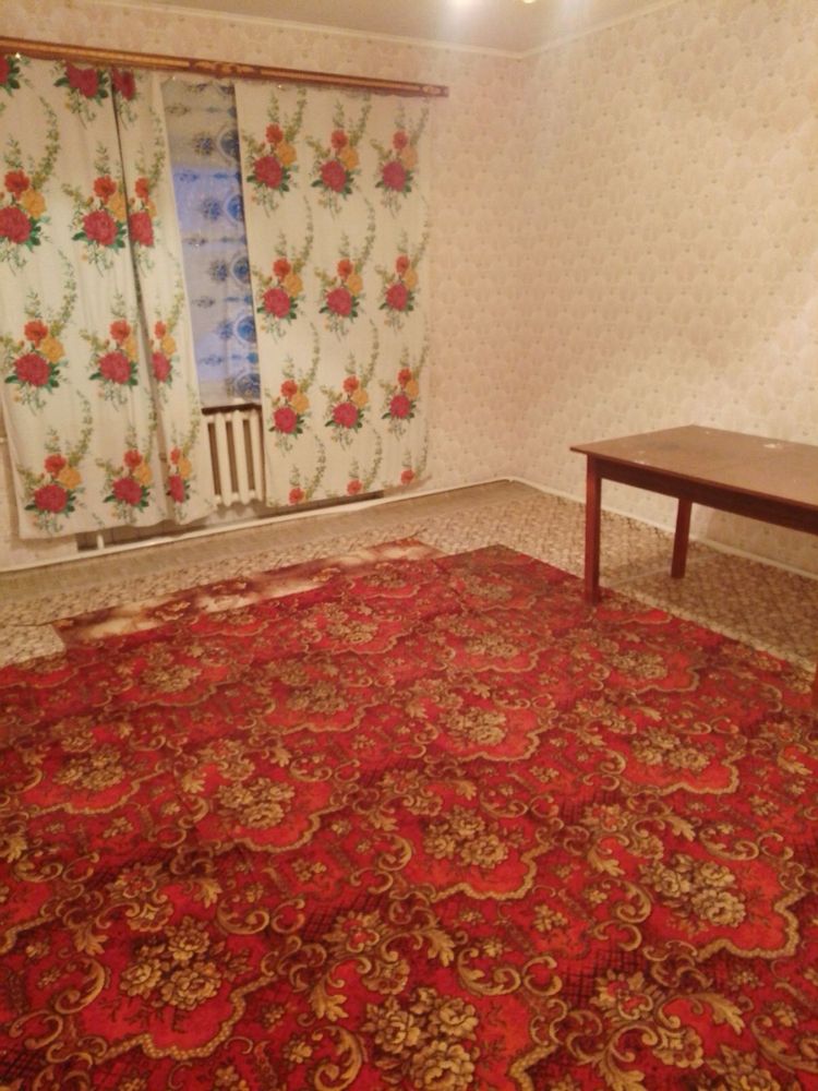 Продаю 2-х поверховий дім у м. Дунаівці Хмельницькоі області