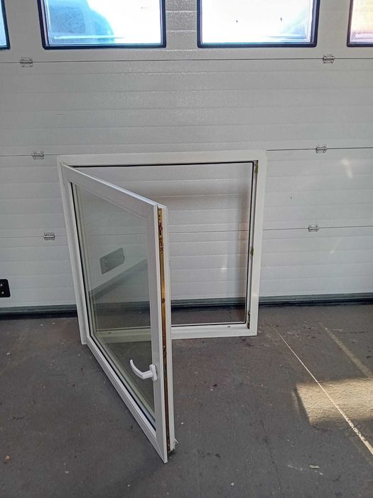 Okna 106x111 Niemieckie jednoskrzydłowe białe okno DOWÓZ CAŁY KRAJ