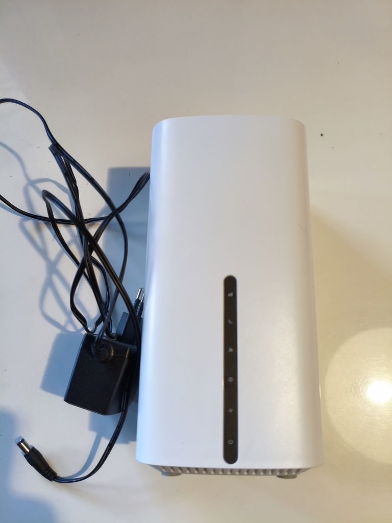 Router TP-Link NX510v