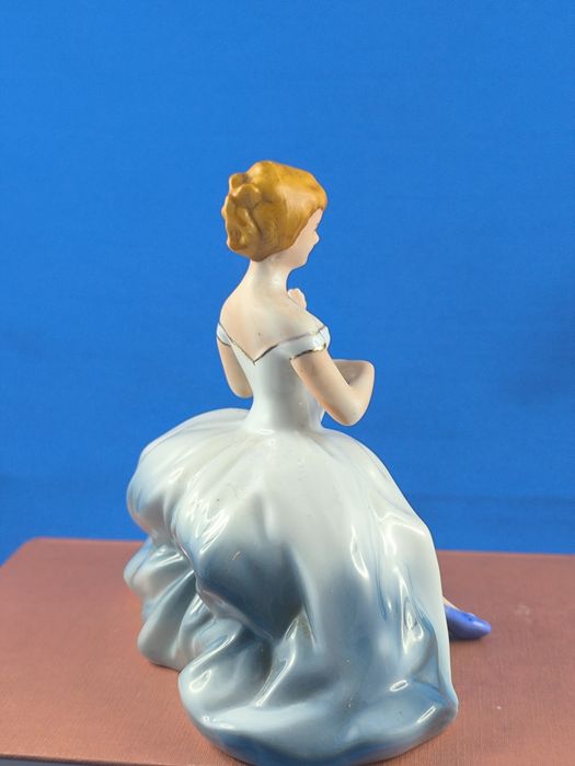 Dama baletnica Arpo Rumunia #porcelana #dekoracja #ozdoba