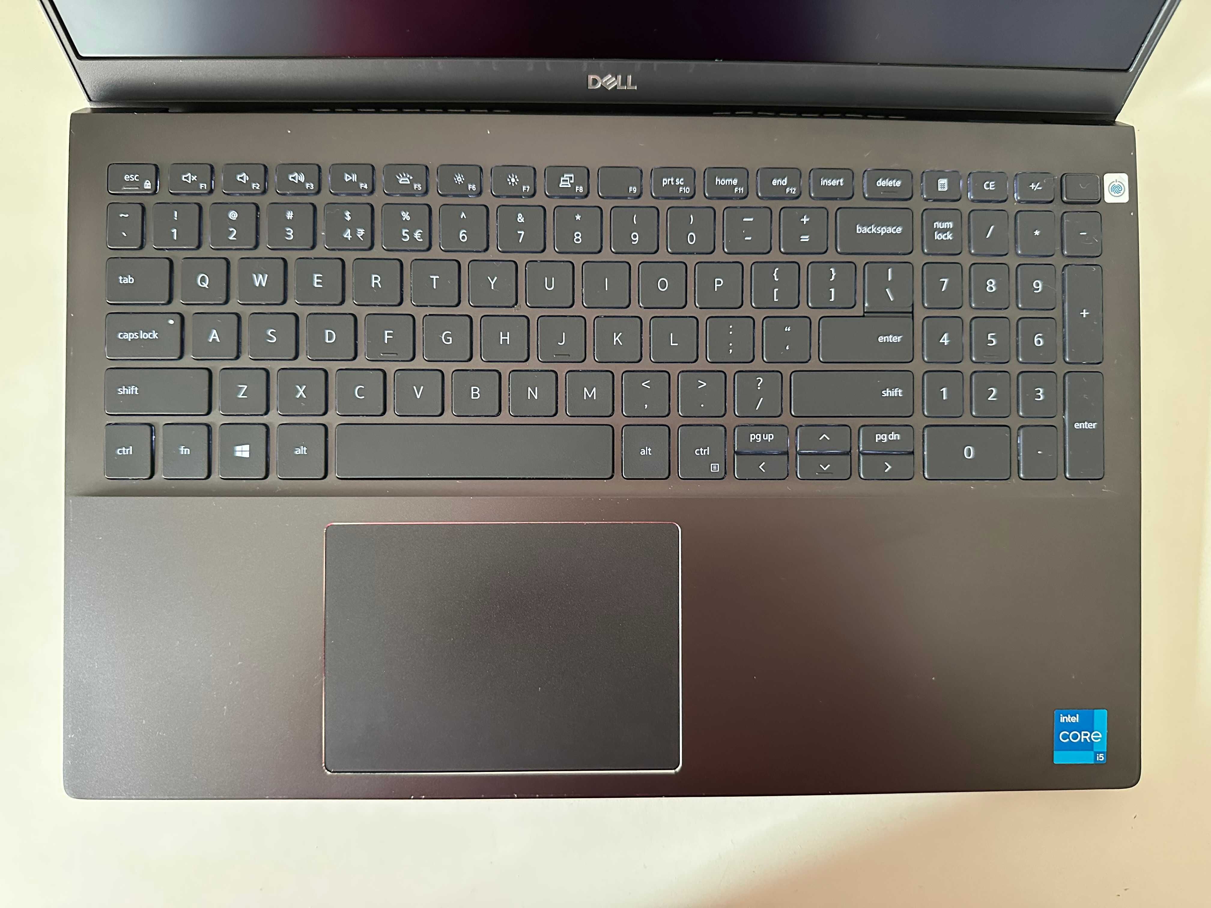 Ноутбук Dell Vostro 15 5502 15'6 i5-1135G7 RAM 16Gb SSD 512GB