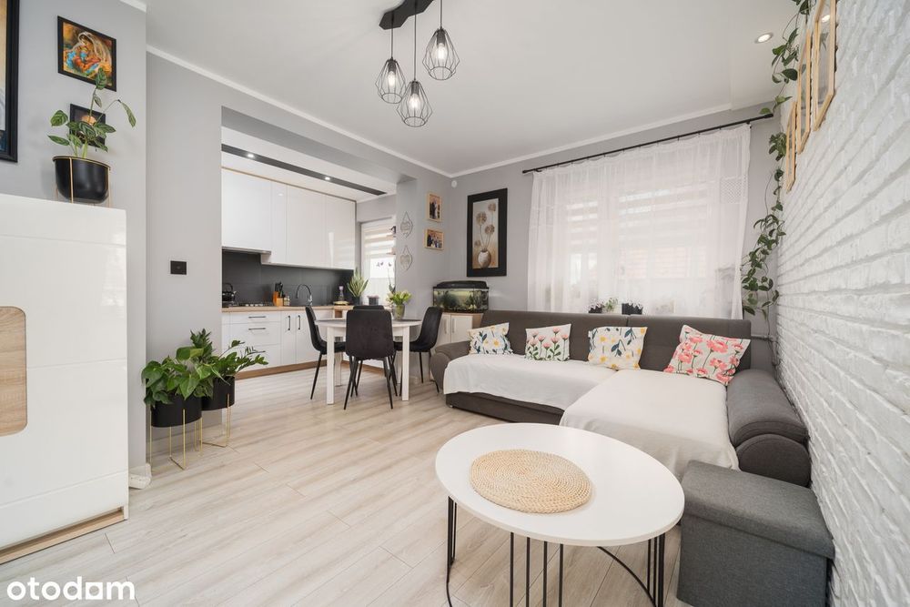 NOWA CENA! Mieszkanie z ogródkiem, garażem i poddaszem – 280 000 zł