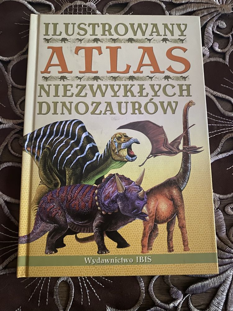 Sprzedam atlas dinozaurów