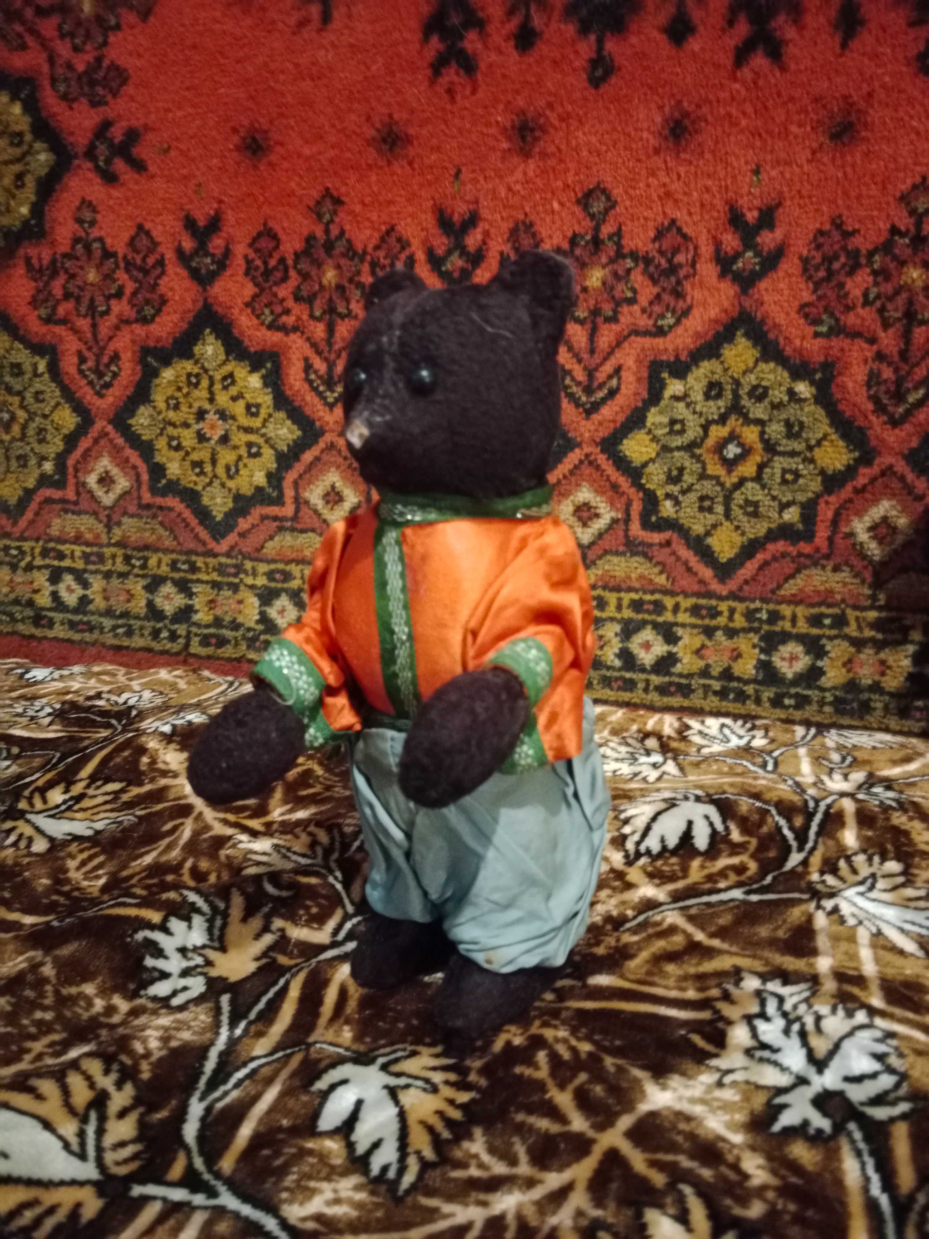 Танцующий мишка СССР