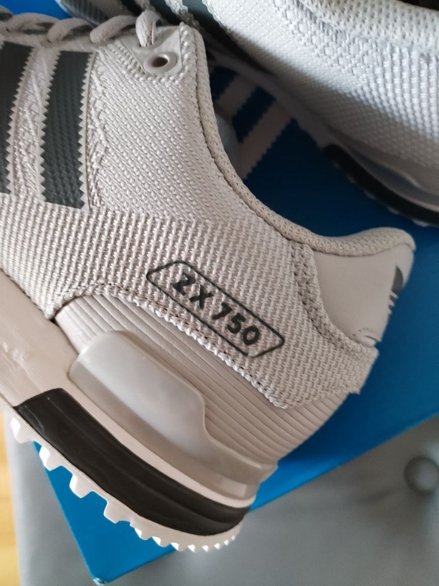Buty Adidas ZX 750