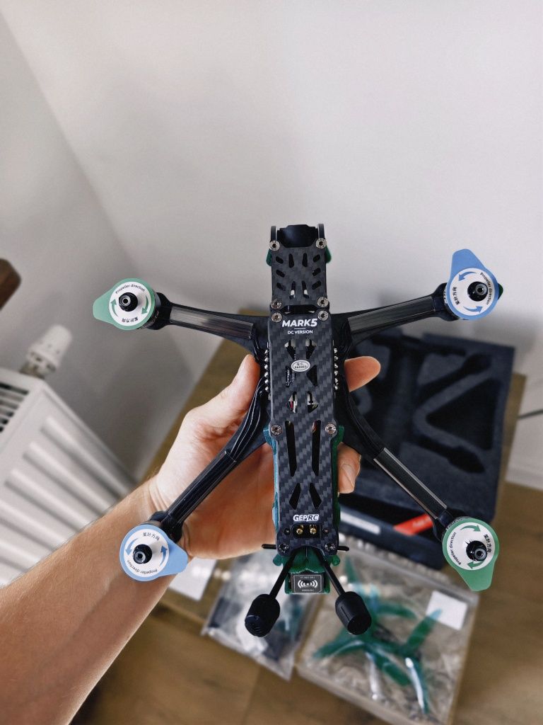 Nowy Dron FPV Geprc Mark5 O4 Pro GPS Elrs