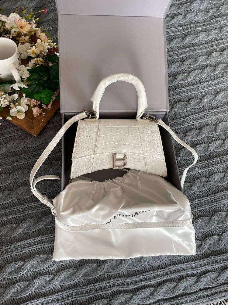 Сумка Balenciaga рожева, чорна, біла