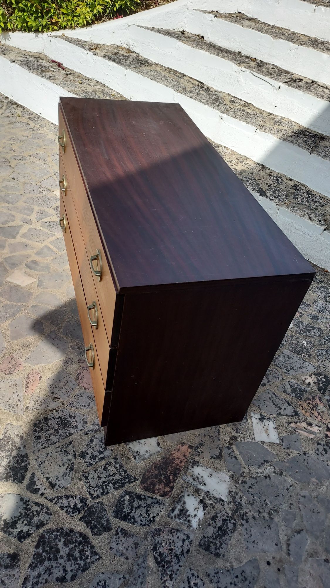 Cómoda 3 gavetas