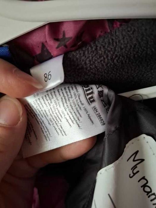 Bezrękawnik dziewczęcy z kapturem bordowy r. 86 Lupilu