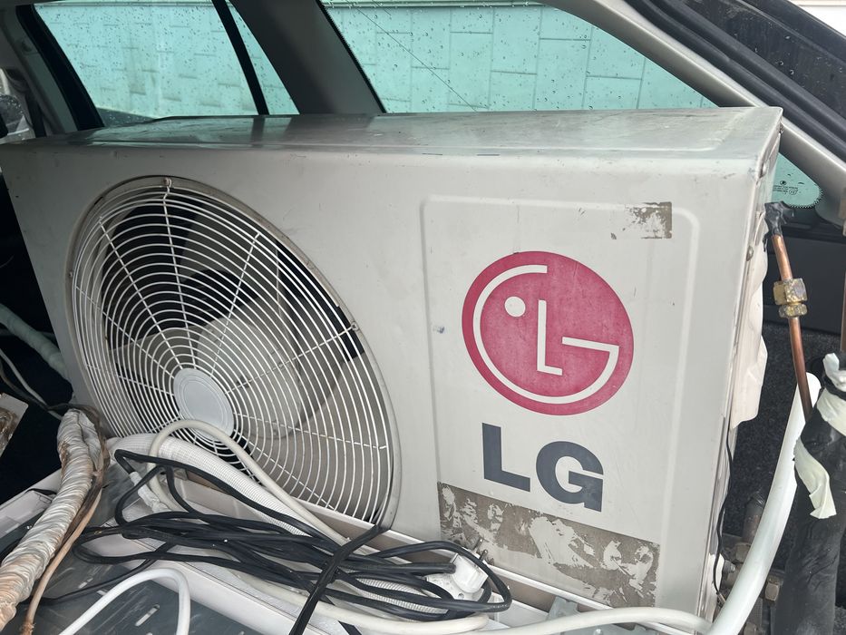 Кондиціонер LG S24LH 24 набір з кріпленням на стіну