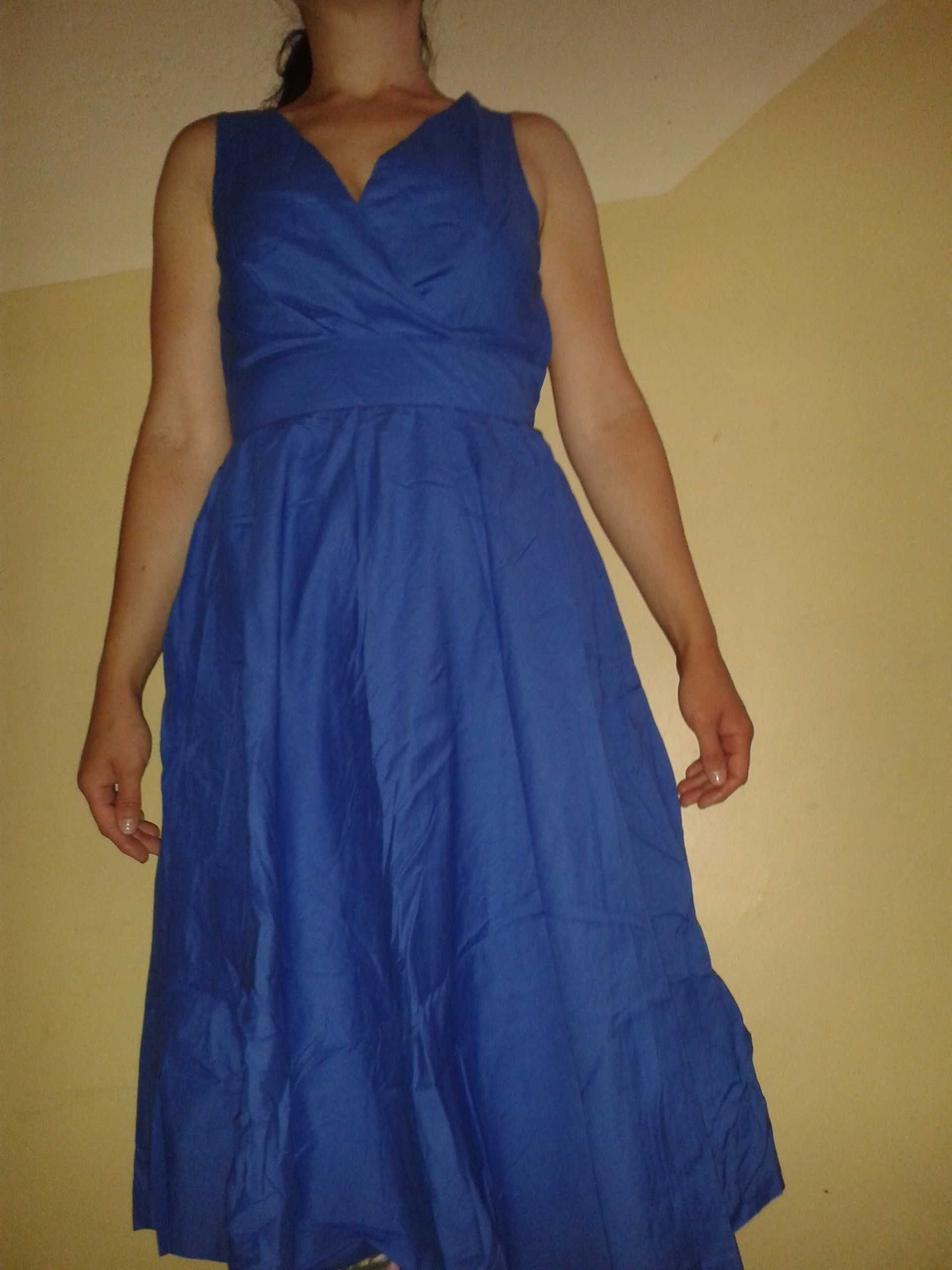 Sukienka chabrowa / kobaltowa / szafirowa na LATO najmodniejszy kolor