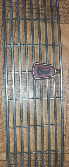 Продам решетку на радиатор на ваз 2101