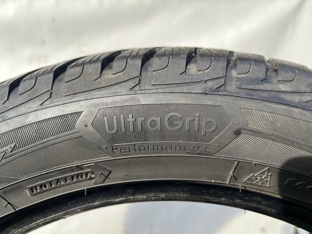 2x 215/55r17 Opony zimowe Goodyear Ultra Grip nr124