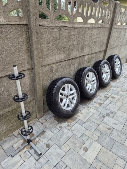 Alufelgi z oponami zimowymi 215/65 R16