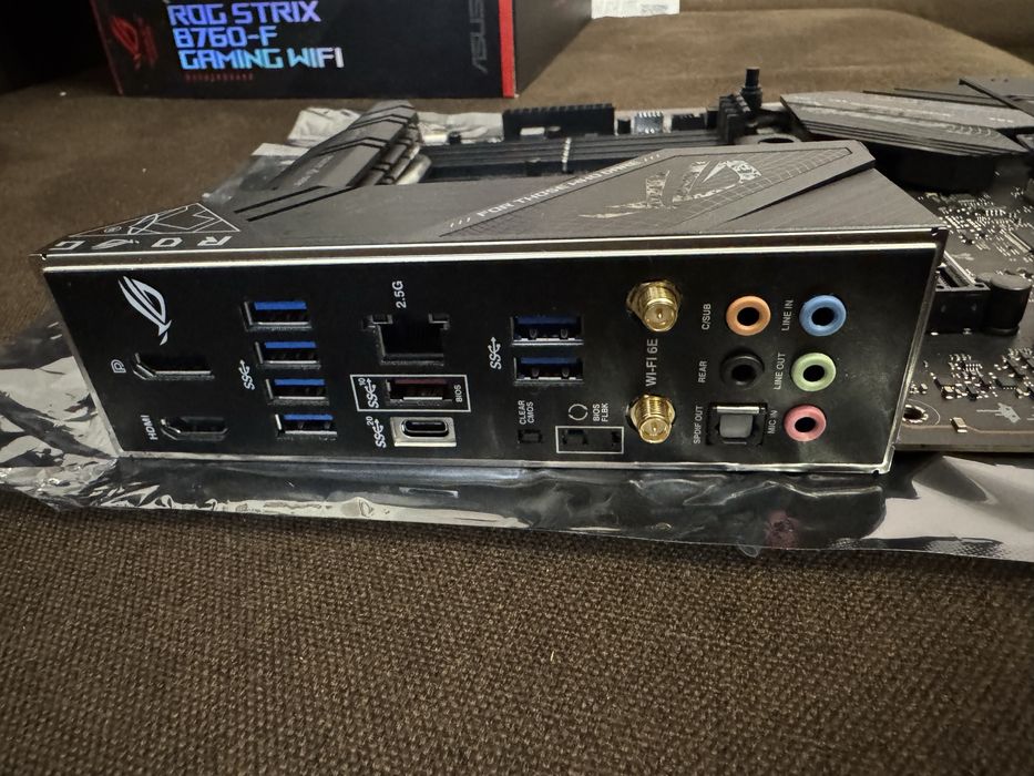 Asus ROG STRIX B760-F gaming wifi s1700