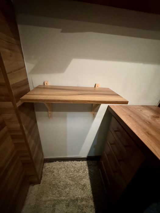 Łóżko piętrowe antresola wykonane z drewna wraz z schodami i biurkiem