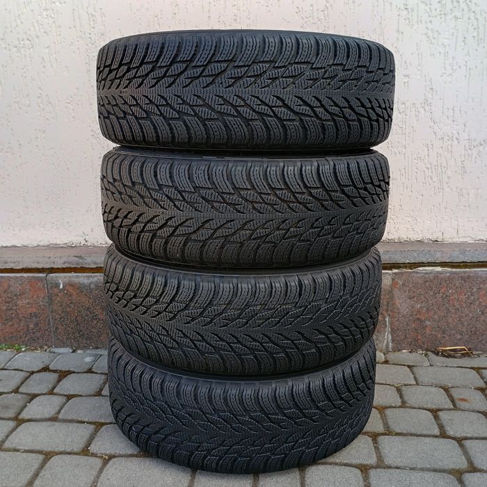 Зимова гума 195/60/R15 Nokian Tyres Hakkapellita R3