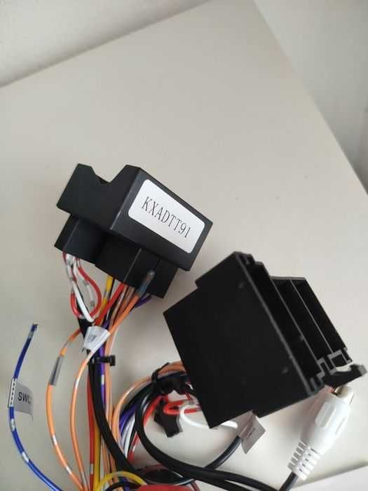 moldura e chicotes ligação com canbus para Audi TT, A3 e A4 .