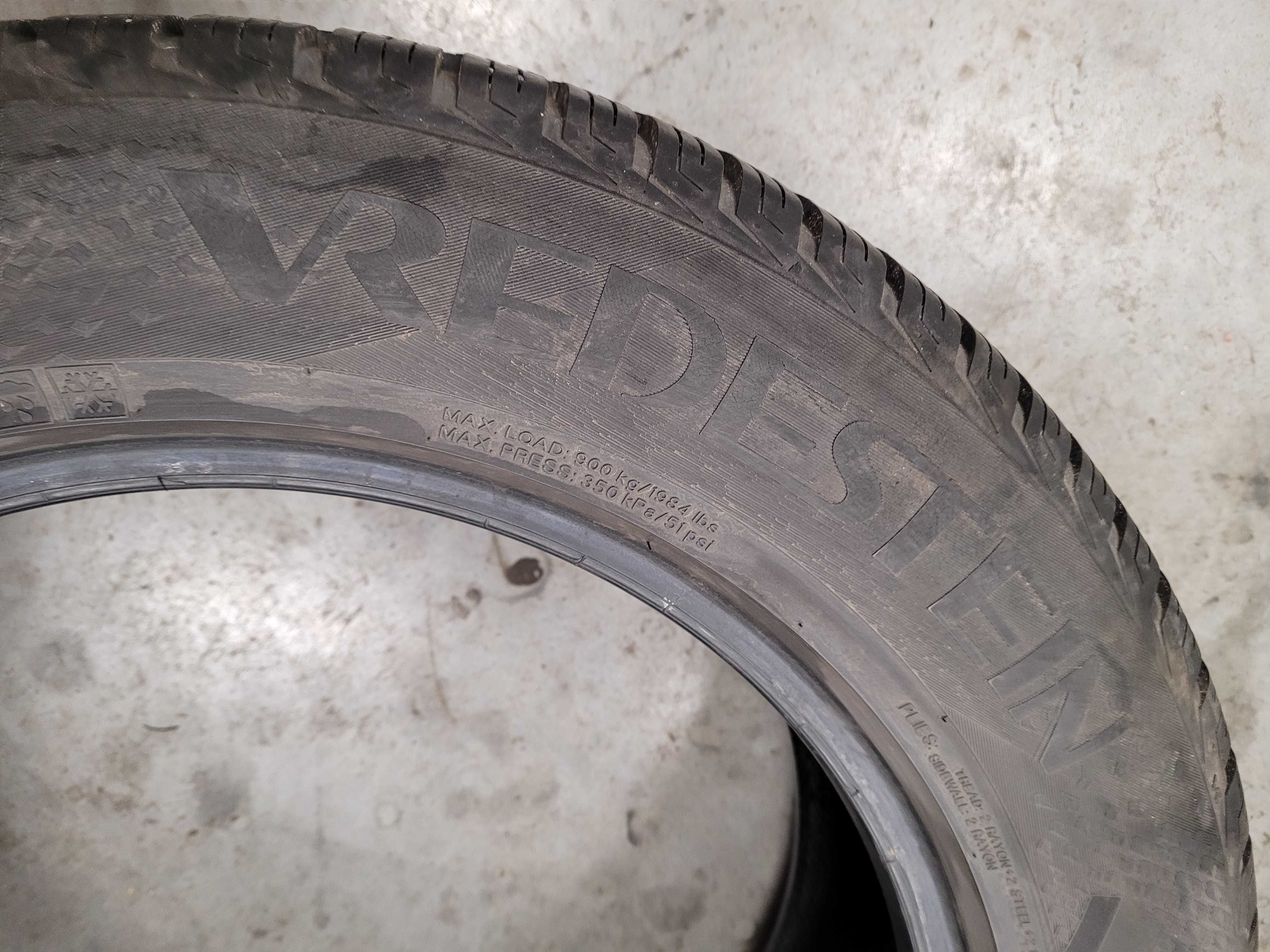 Opony (2szt) Vredestein  225/60 R 18