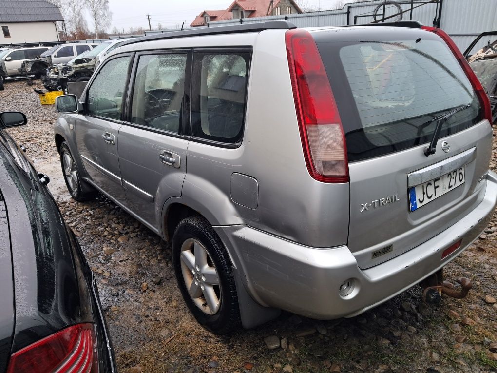 Комплект бампер капот крило фара дверка Nissan X Trail Т30 2002-07