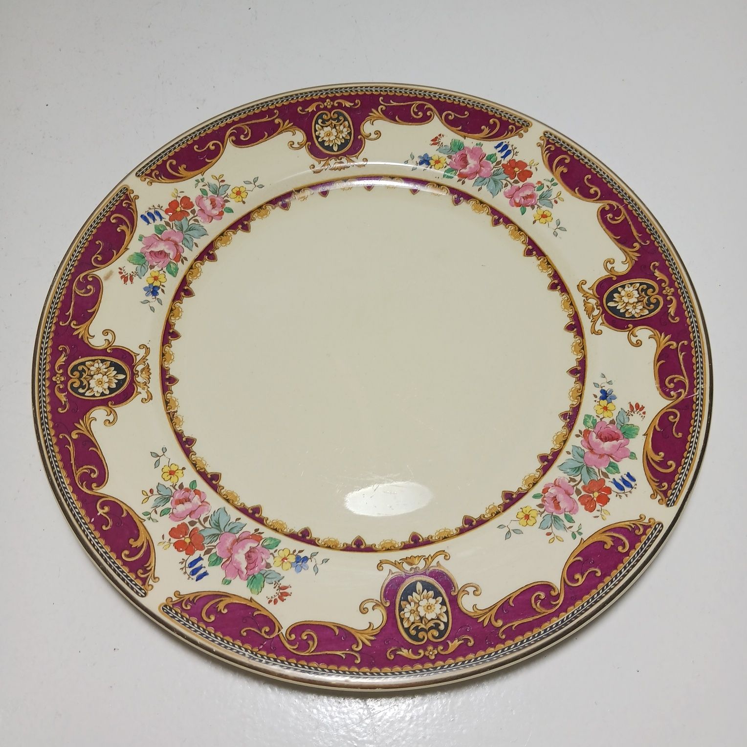 Talerz dekoracyjny zdobiony 22cm Victorian Johnson Bros. Anglia