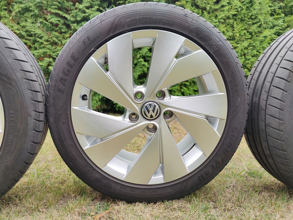 Koła felgi 17 cali Volkswagen VW golf opony Goodyear Eagle F1