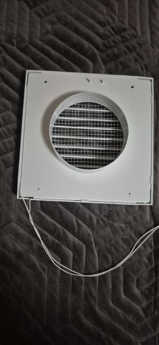 Вентиляційна решітка