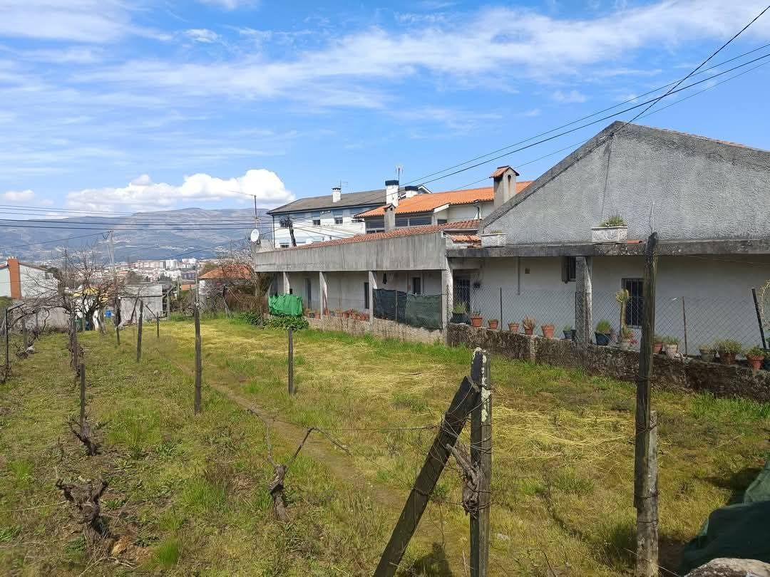 vendo casa com terreno