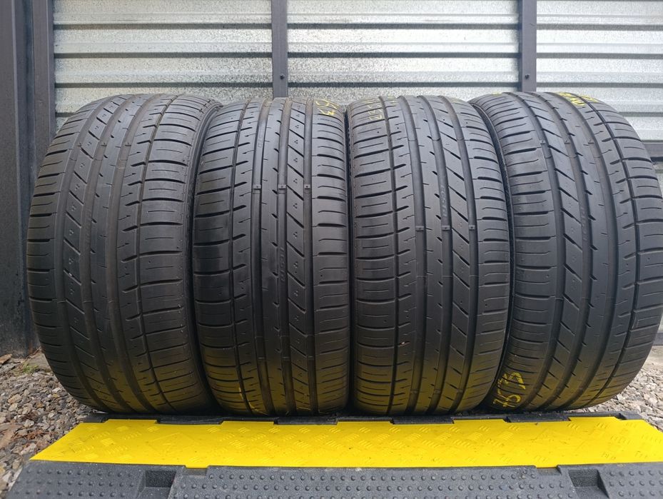 235/35/19 Kumho ECSTA LE Sport 17r