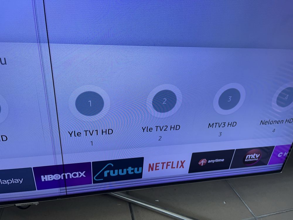 Телевізор Samsung Q7F QE55Q7FAMT  Smart TV з дефектом