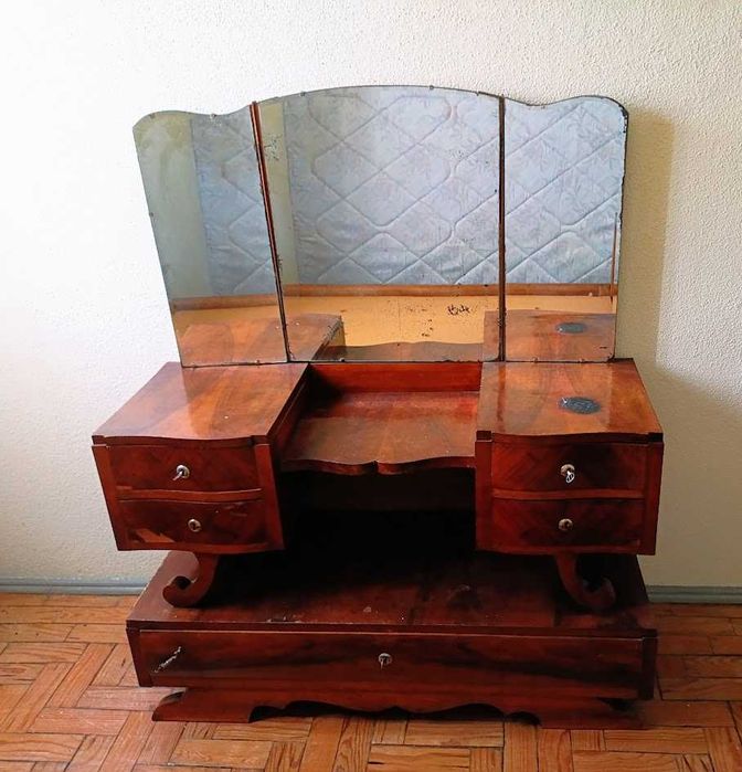 Móvel de quarto penteadeira antiga com banco madeira maciça