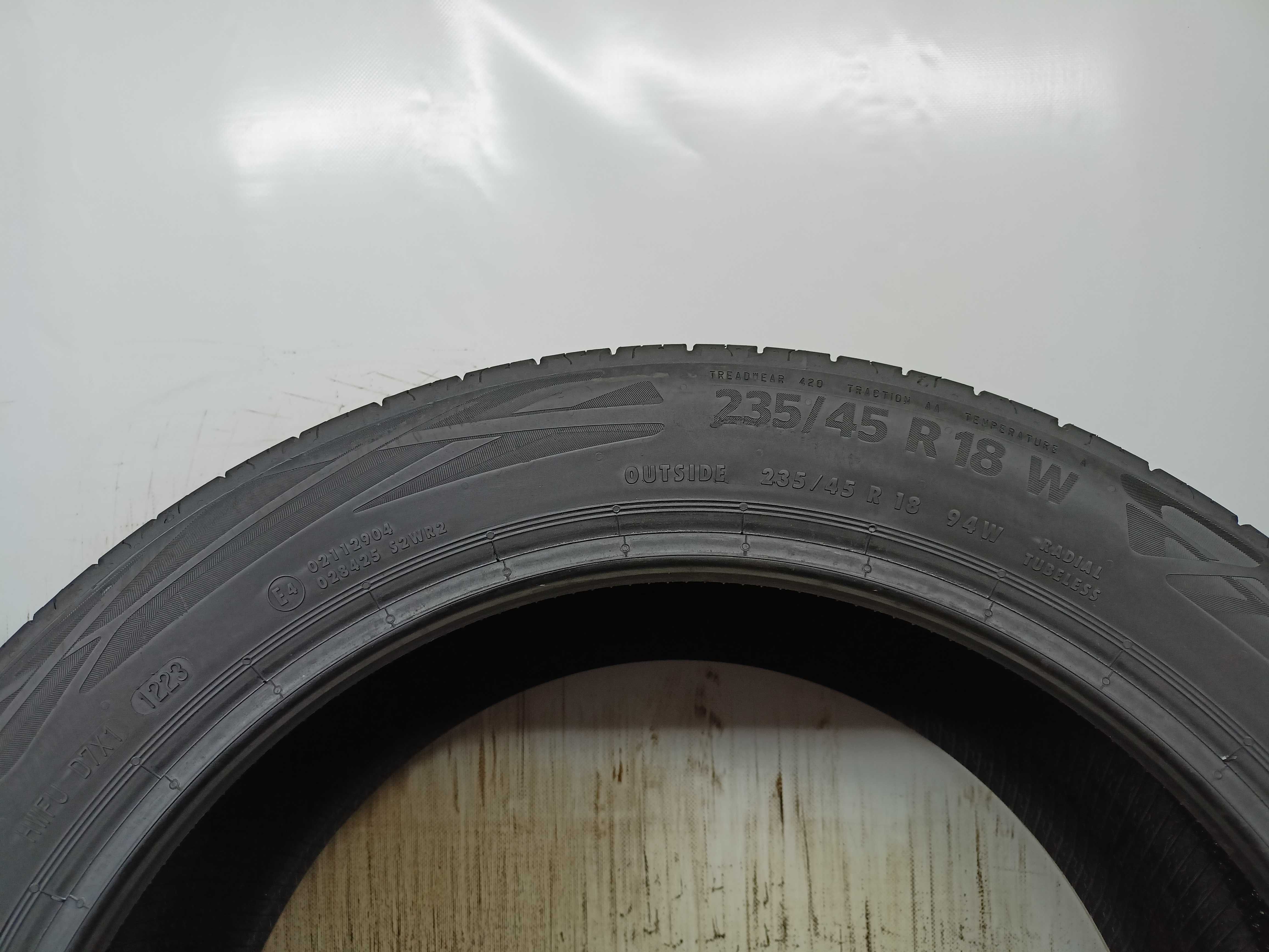 Continental EcoContact 6 235/45/18 2023rok 94W 2*6,2mm (3482)