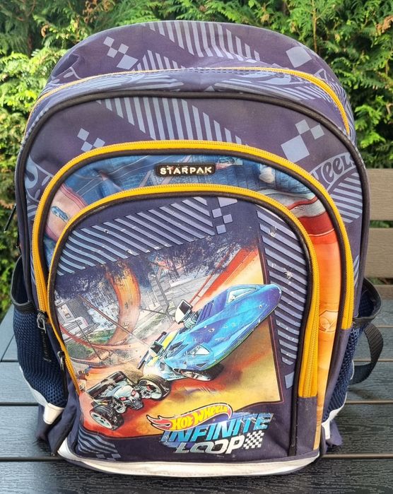 Zestaw tornister/plecak Hot Wheels, dwa piórnik, worek, zeszyty i inne