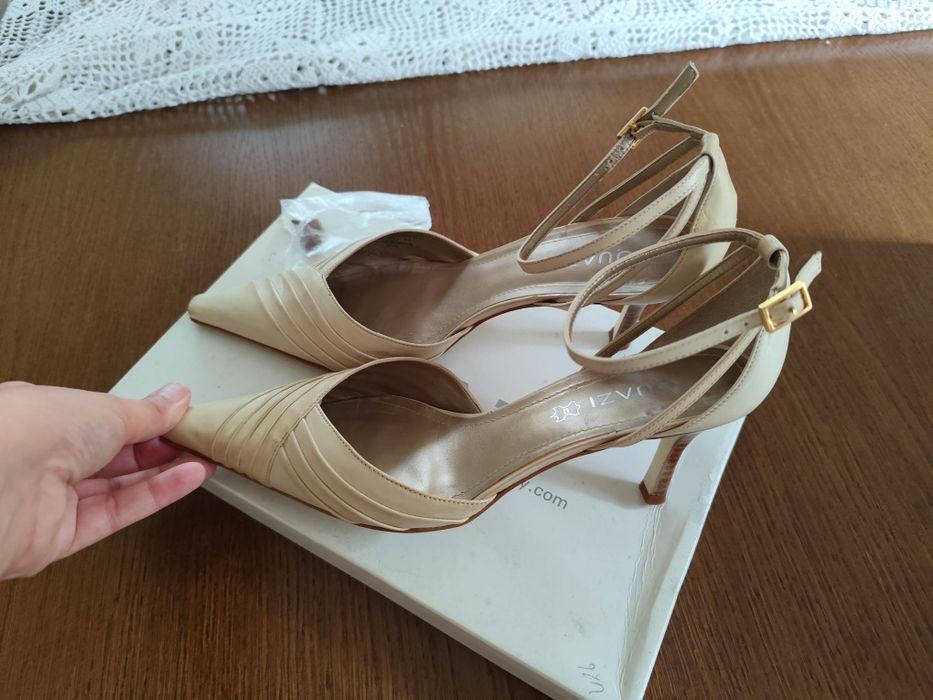 Buty na obcasie skórzane damskie 38