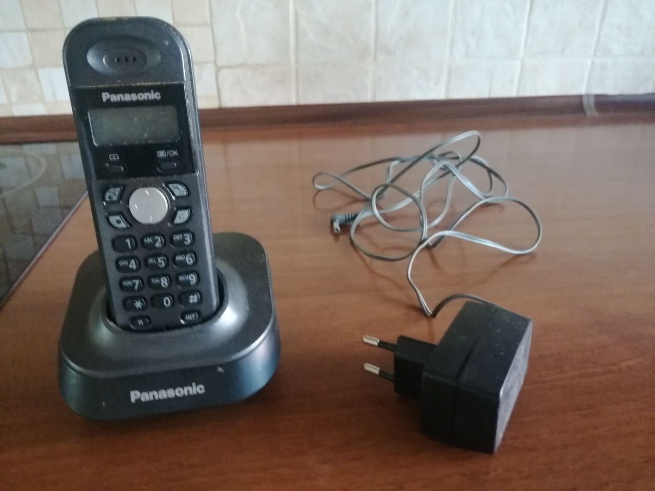 Telefon mi się stacjonarny Panasonic