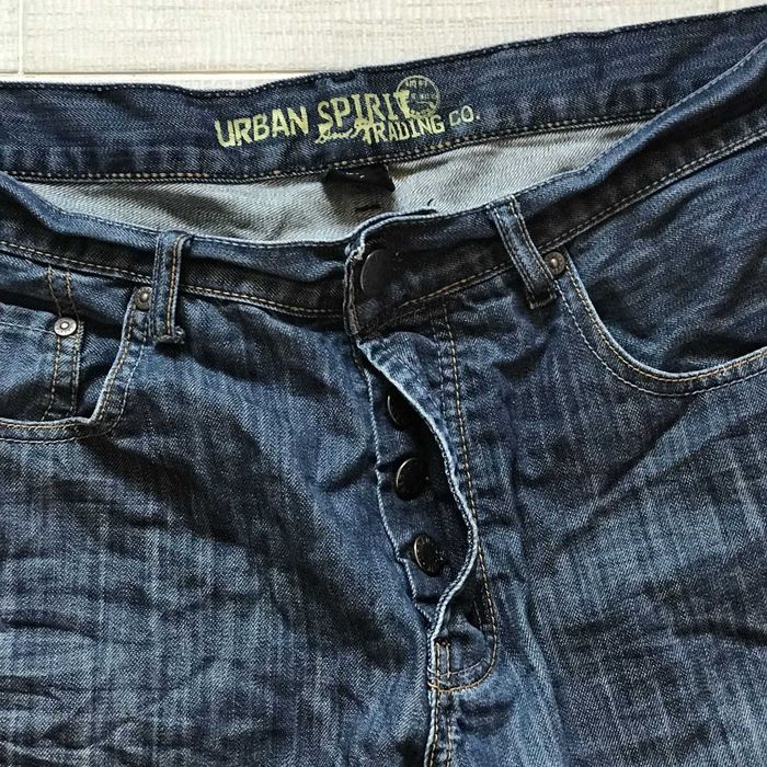 Джинсовые шорты бермуды Urban Spirit