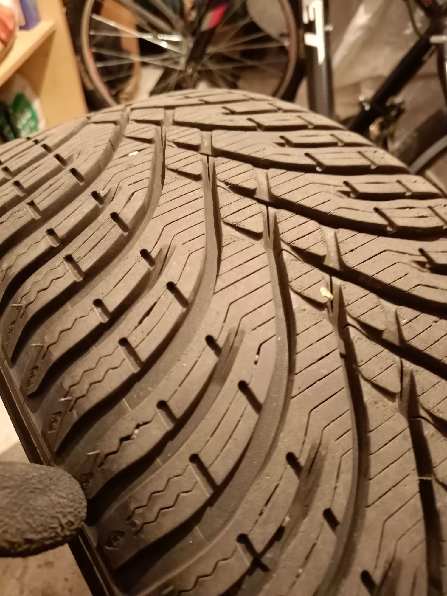 Koła 205/55 R16 felgi stalowe+opony zimowe 2021r.+kołpaki+nakretki
