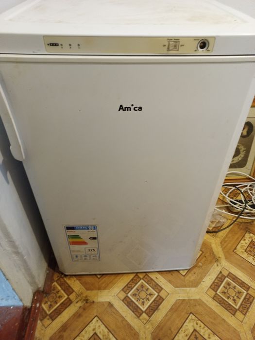 Морозильна камера беко і аміка