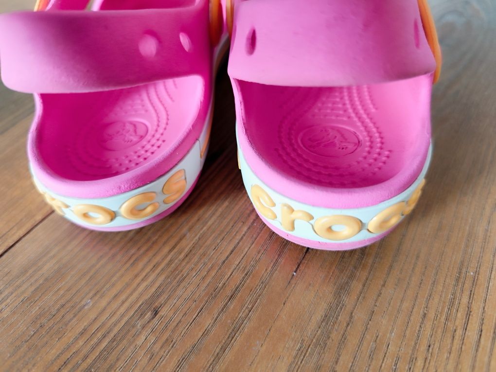 Crocs J1 31 32 sandały gumowe buty do wody przypinki ozdoby