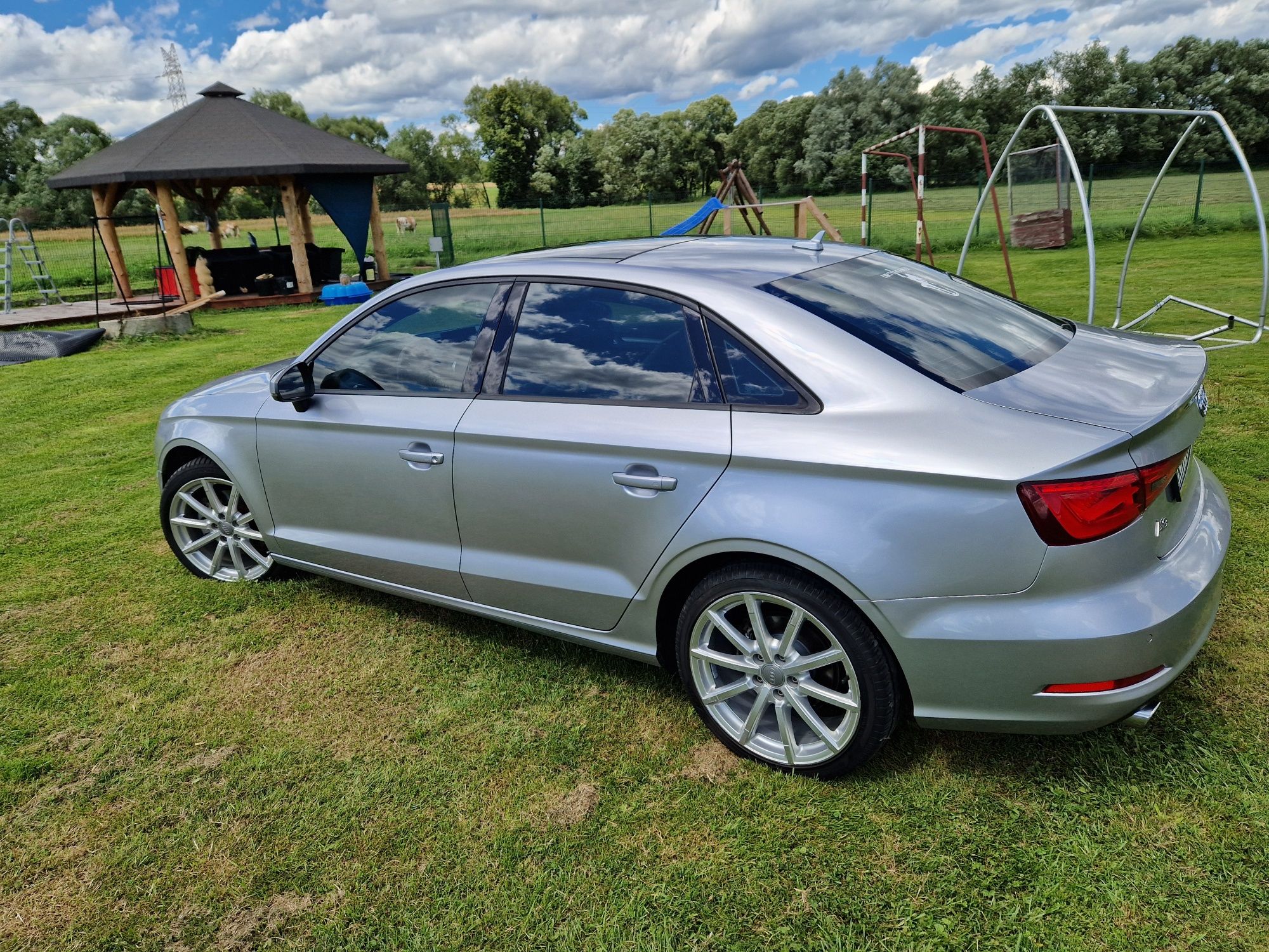 Audi a3 sedan quattro