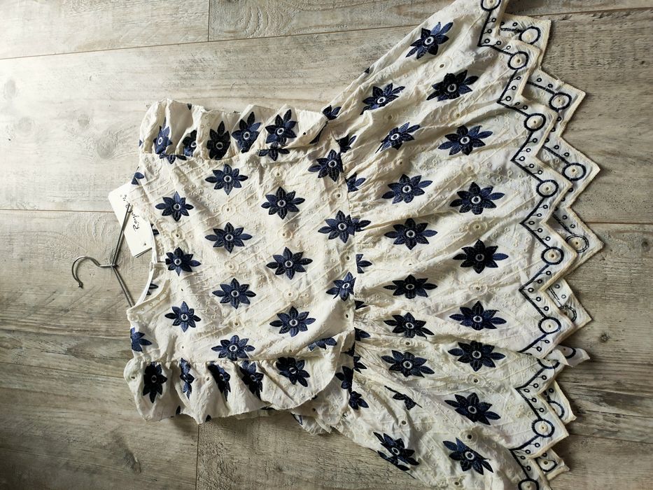 Bluzka włoska haftowana z granatem