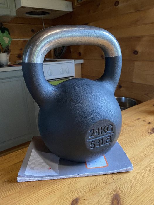 Гиря весом 24 кг. Оплачиваю доставку для воинов ВСУ