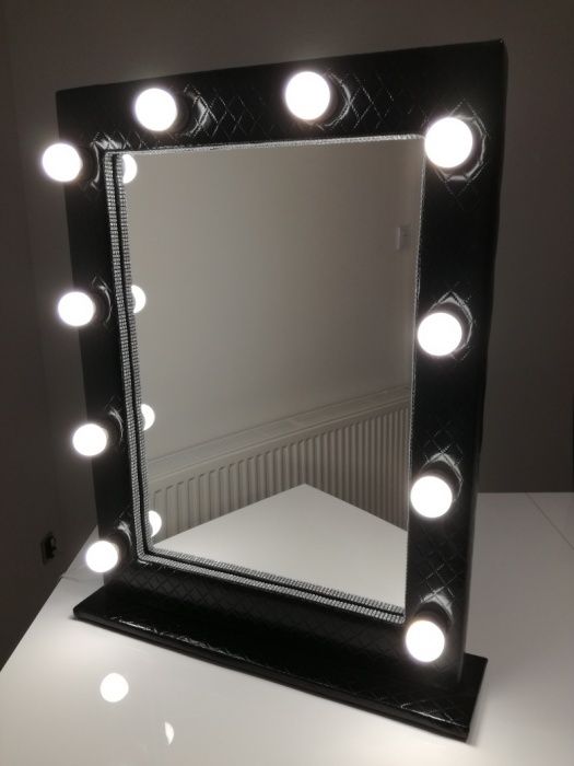 Lustro led tapicerowane do makijażu, wizażu, make-up, z żarówkami