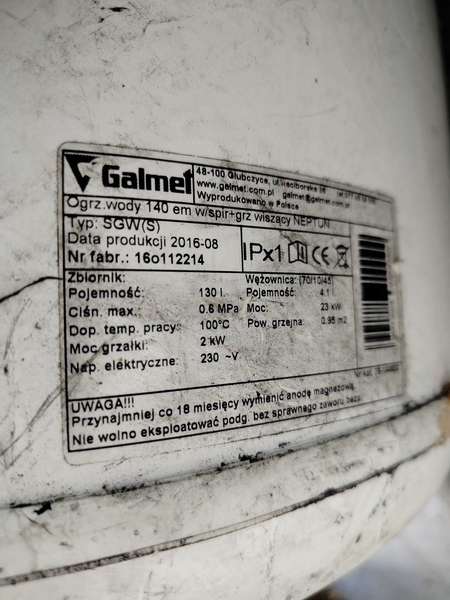 Dwa boiler 130 i 60 l