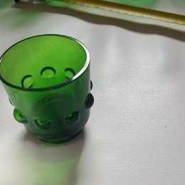 Paliteiro verde antigo e muito invulgar